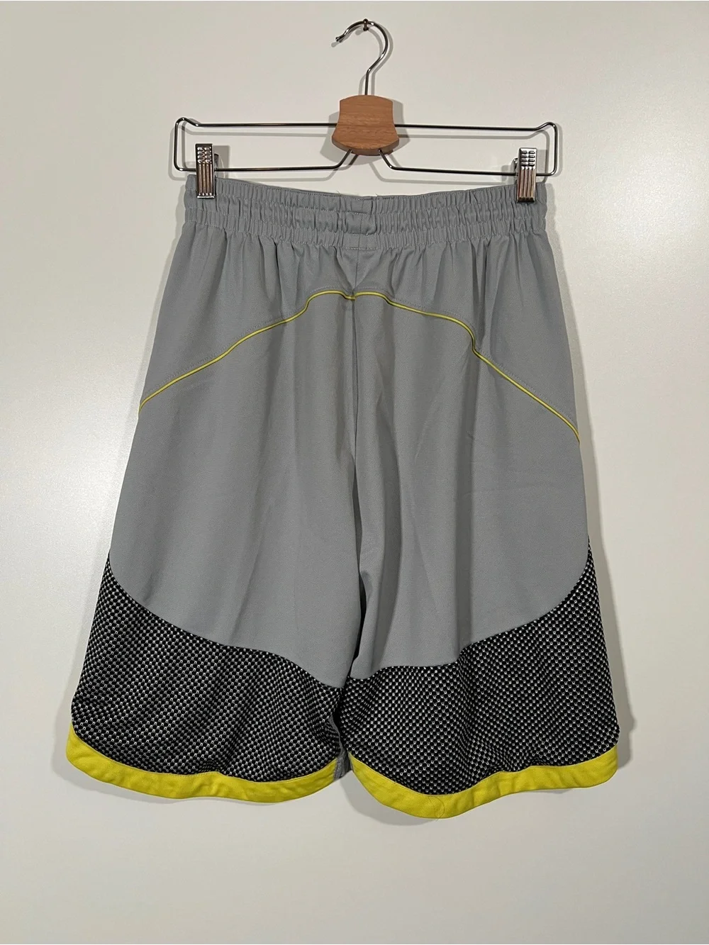 Jordan Premium Flight Basketball Shorts Gray and Neon Yellow Men’s Medium